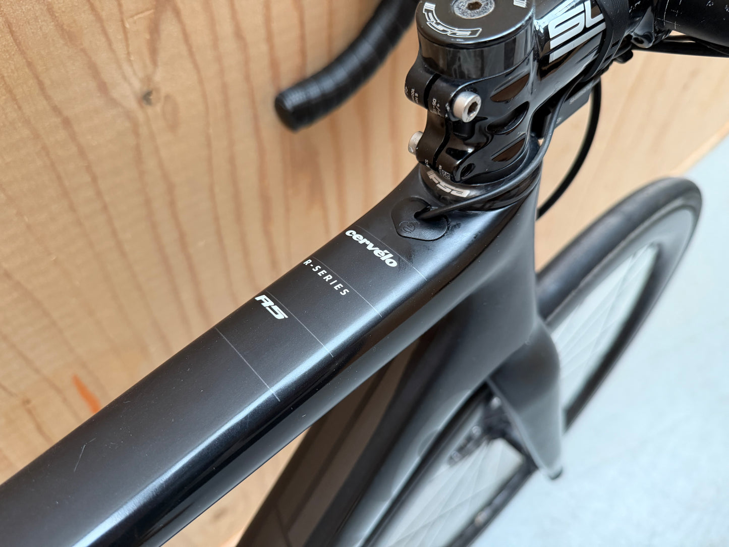 Cervelo R5 - Ultegra Di2 - FFWD